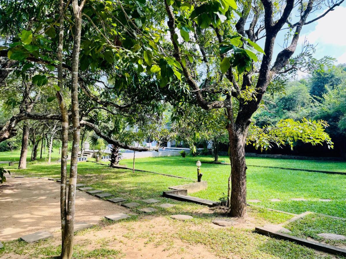 Hotel Sigiriya Kele Eksteriør billede